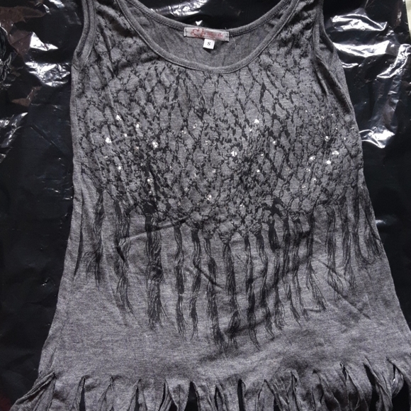 2/$20 Dream Catcher tank 37 - Picture 3 of 5
